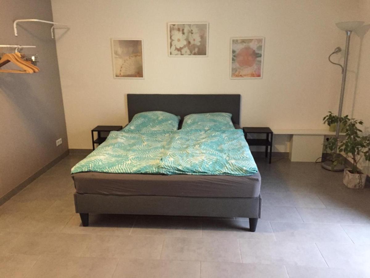 Gemuetliches Apartment Nahe Porsche Weissach  Bagian luar foto